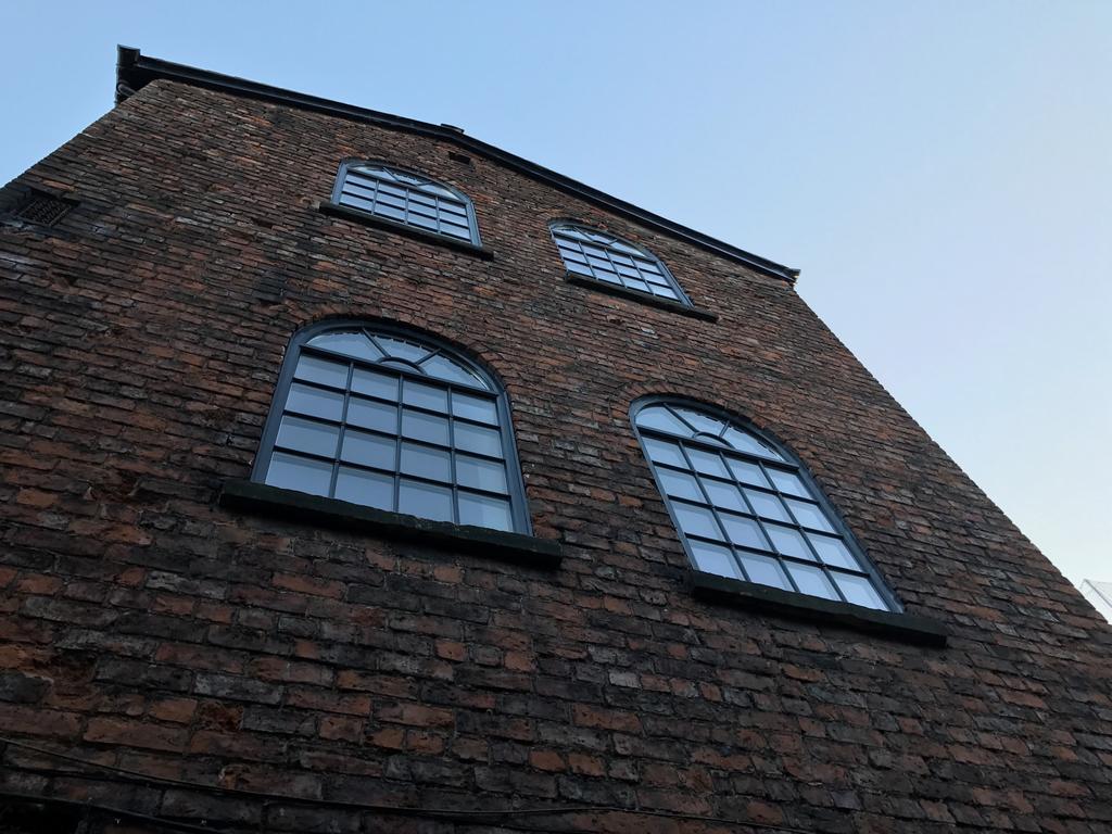 レクサムThe Glyndwr - Berwyn Houseアパートメント エクステリア 写真